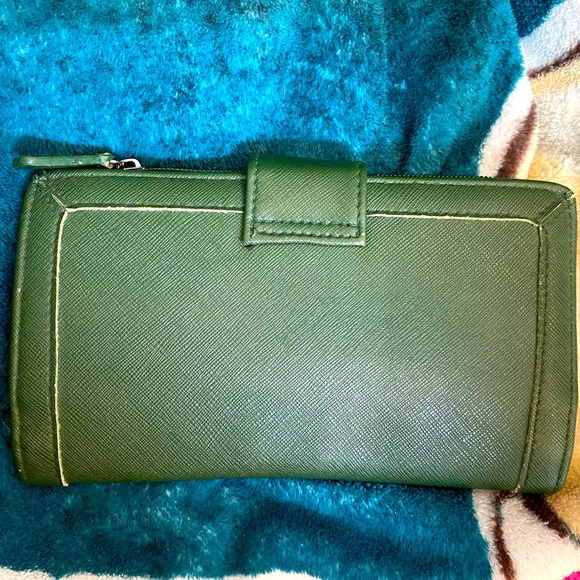 Kenneth Cole Reaction Wallet. - Picture 12 of 12